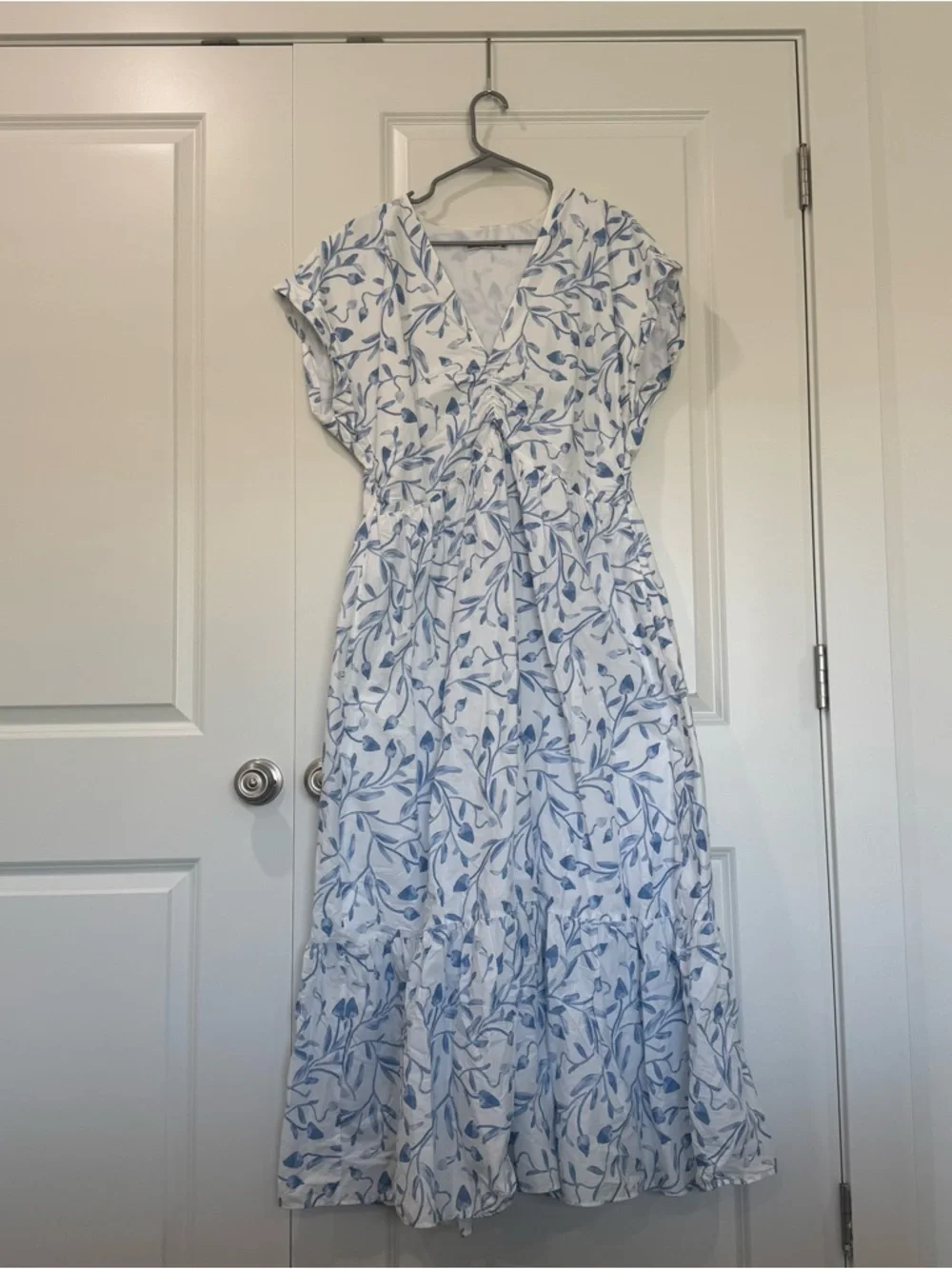 Abercrombie & Fitch White Maxi Dress with Blue Leaf Print